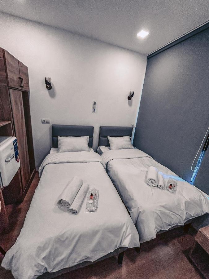 Apple Cozy Hotel Tiflis Exterior foto